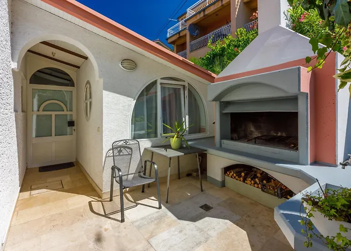 Διαμέρισμα With Parking Space - 5478 Crikvenica