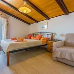 With Parking Space - 5478 Crikvenica