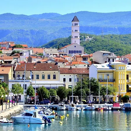 With A Parking Space - 5478 Crikvenica