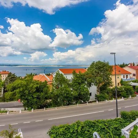 With A Parking Space - 5478 Apartment Crikvenica